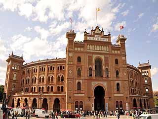  マドリード:  スペイン:  
 
 Plaza de Toros de Las Ventas